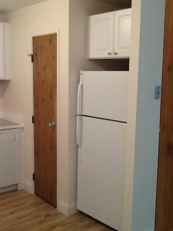 2 bed, 895 sqft, $2,400 — Photo 3