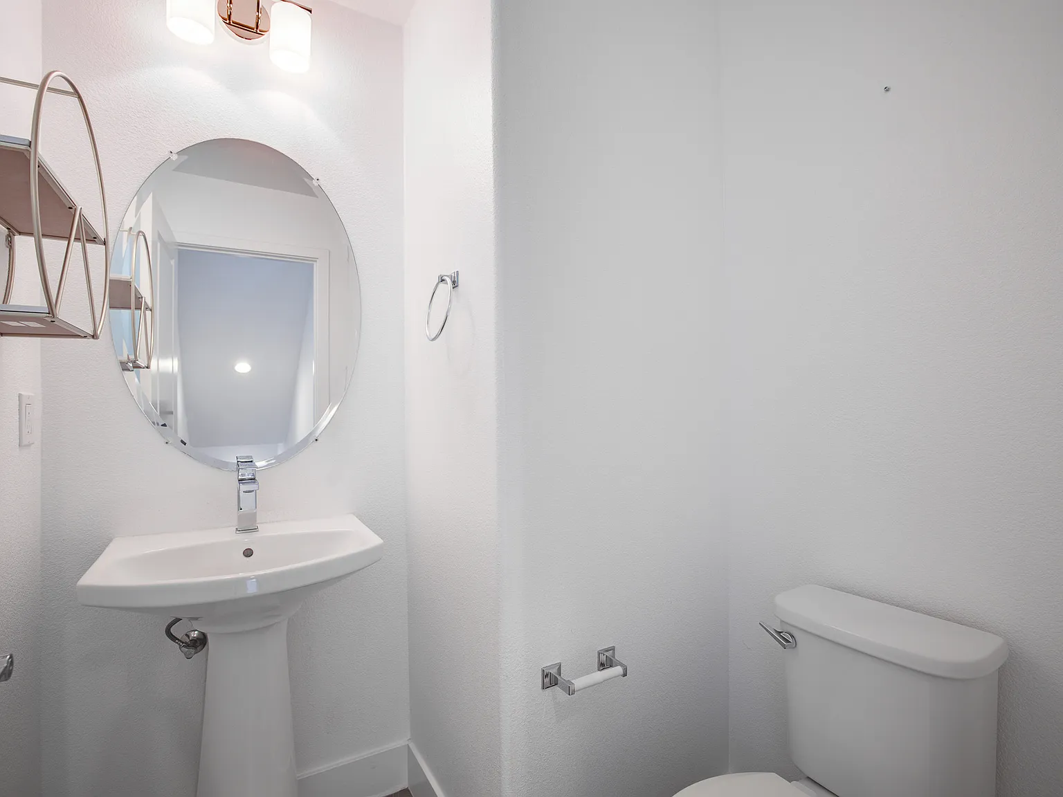 2 bed, 1713 sqft, $4,295 — Photo 4