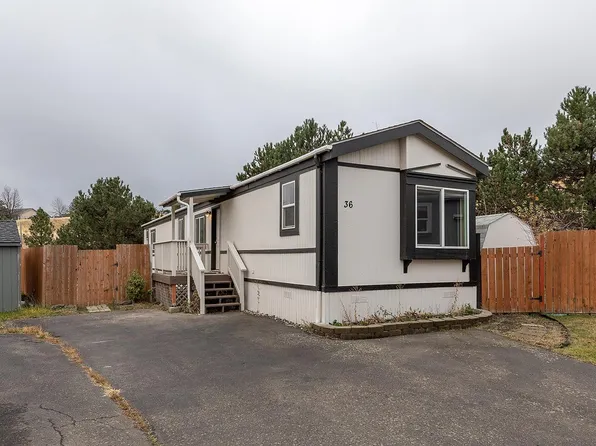 255 NW Golden Hills Dr Spc 36, Pullman, WA 99163