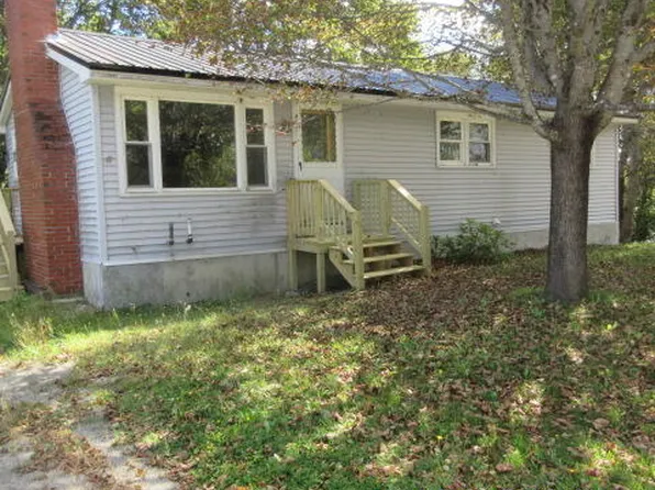 23 Warsaw Circle, Lincoln, ME 04457