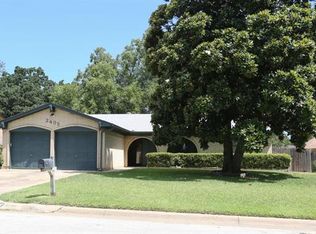 2405 Gettysburg Pl, Bedford, TX 76022