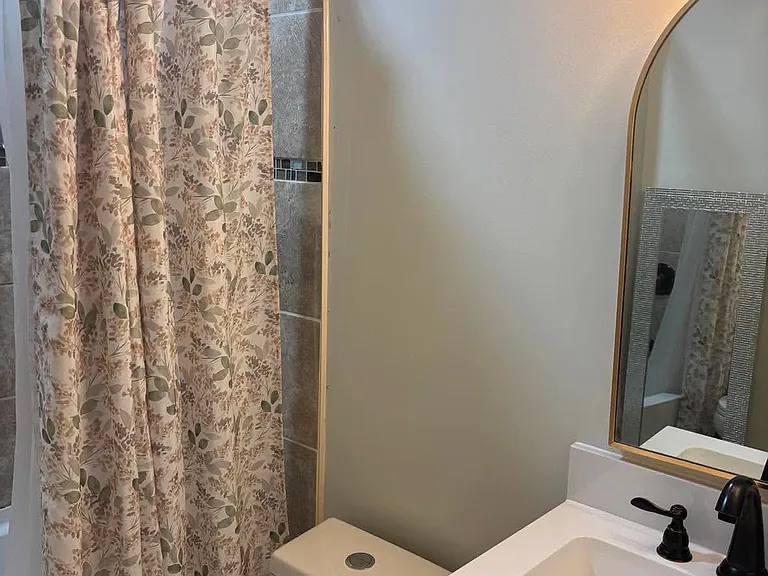 6515 Forest Ave — Photo 6