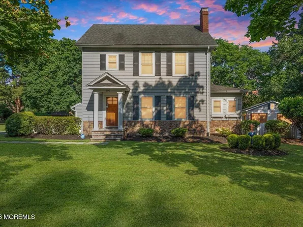 102 Middletown Road, Holmdel, NJ 07733