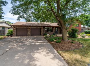 4216 E Shenandoah Trl, Sioux Falls, SD 57103
