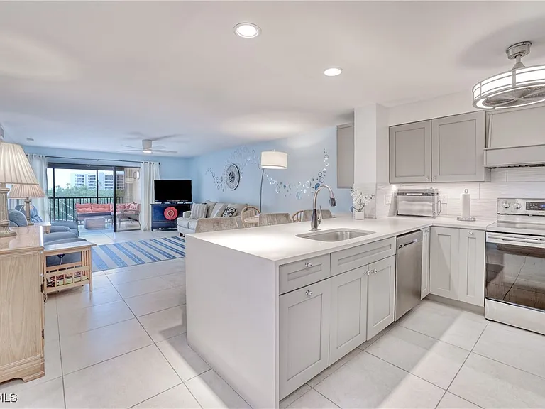 3462 Hancock Bridge Pkwy #231 — Photo 2