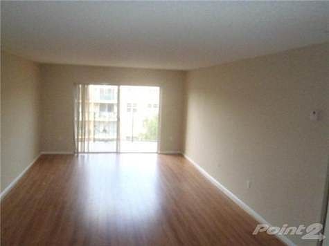 3rd image of 9350 Fontainebleau Blvd APT 611