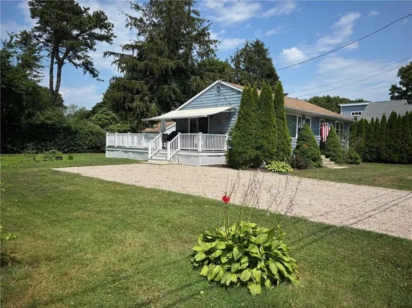 18 S Lewis St, Charlestown, RI 02813