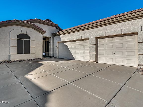5th image of 26802 N 66th Ln