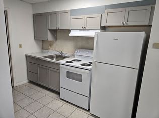 1124 E Adams St #7, Macomb, IL 61455