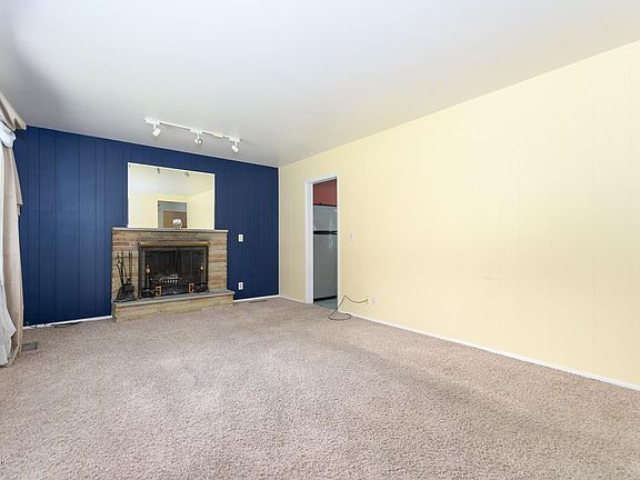 4th image of 3421 Tampa St