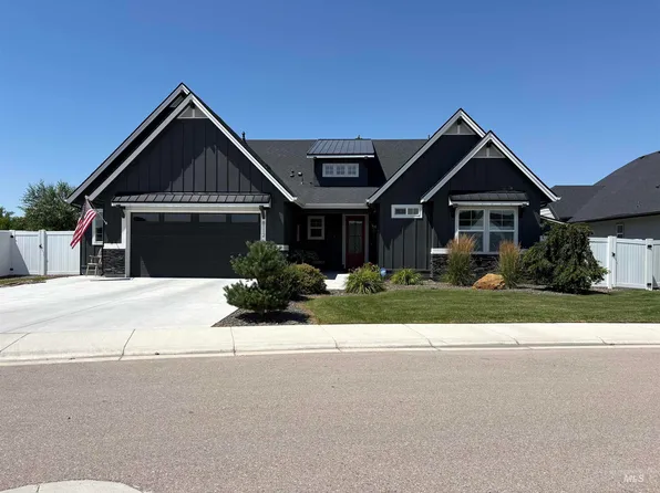 8112 Fountain Brk, Saint Middleton, ID 83644