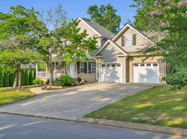 10298 Baker Boy Dr, Ooltewah, TN 37363