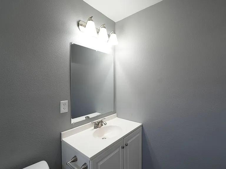 141 W Lambert Rd — Photo 18