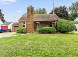 2026 34th St NW, Canton, OH 44709