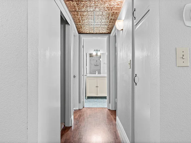 140 Walnut Ave #2F — Photo 14