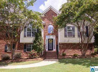 113 Chinaberry Ln, Maylene, AL 35114
