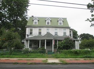 466 Cooper St, Beverly, NJ 08010