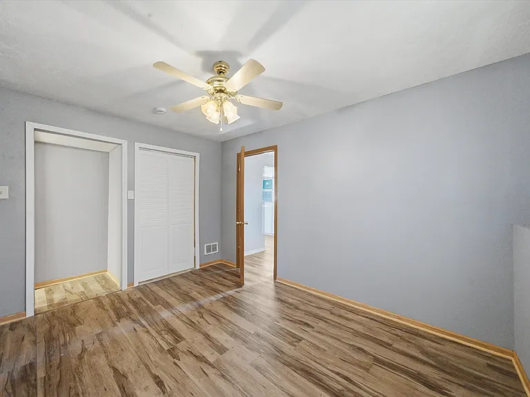 3003 Gilboa Ave — Photo 20