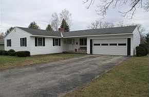 Lovely 3 bedroom ranch home