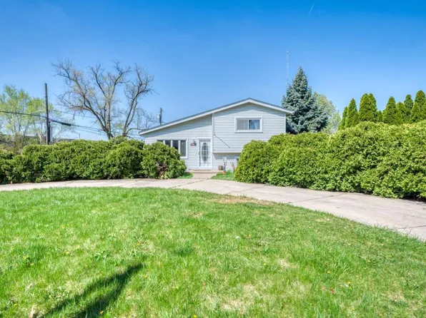 302 N Elmwood Ave, Wood Dale, IL 60191