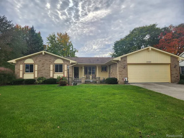 21355 Parklane St, Farmington, MI 48335