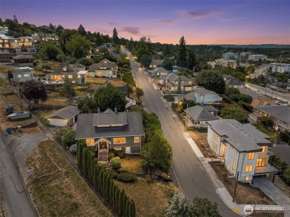 400 Cedar Avenue S, Renton, WA 98057