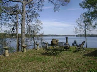 519 Marina Rd, Deatsville, AL 36022