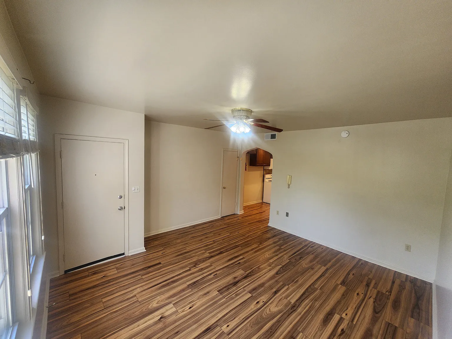 1 bed, 749 sqft, $1,995 — Photo 3