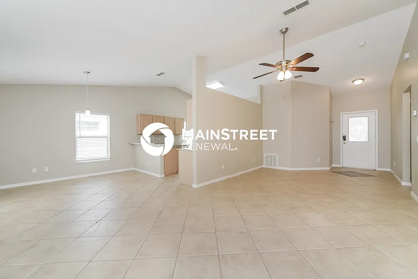 1613 Oak Hill Trail — Photo 4