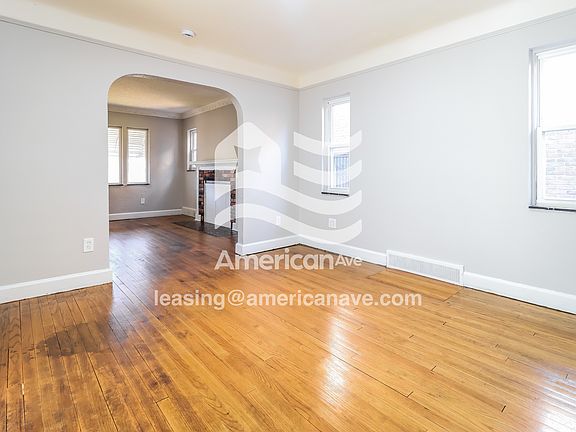 4-Dining Room