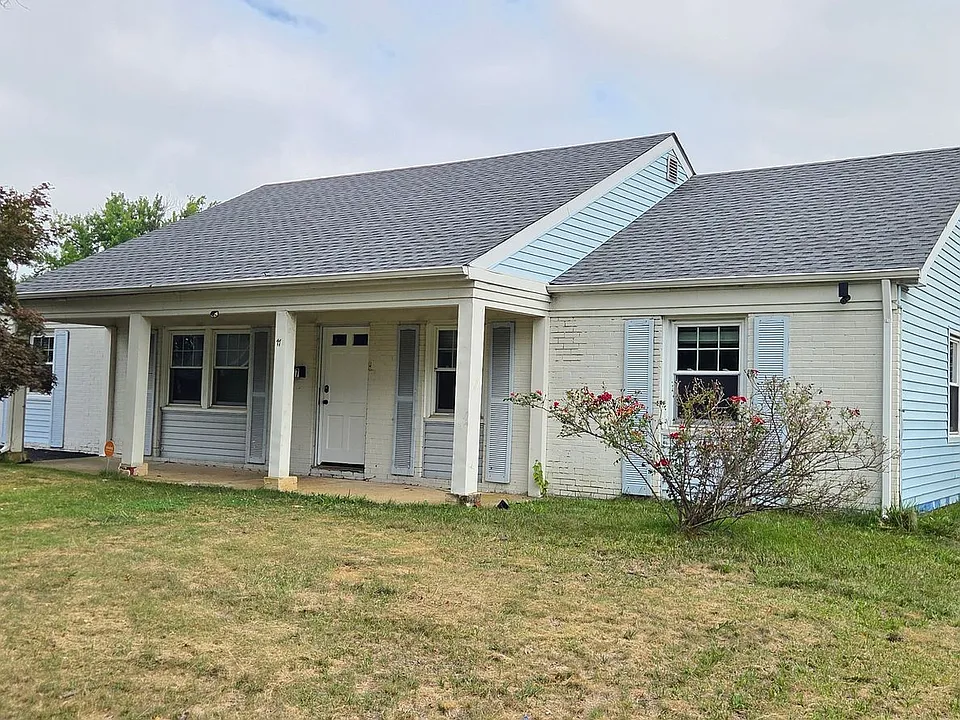 77 Executive Ln