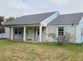 77 Executive Ln, Willingboro, NJ 08046