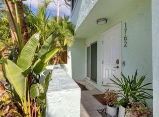 1762 Stickney Point Rd #204, Sarasota, FL 34231