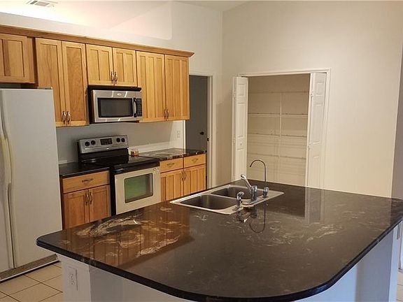 2nd image of 4460 NE 64th Ave