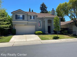 9366 Windrift Ln, Elk Grove, CA 95758