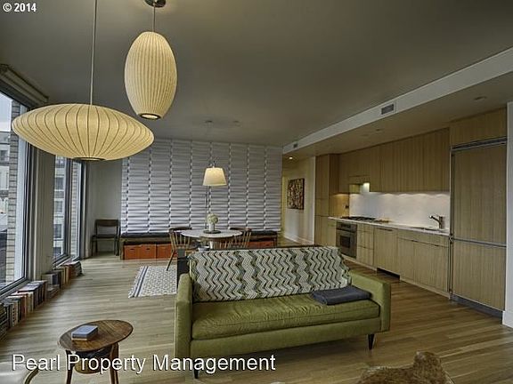 2nd image of 937 NW Glisan St Unit 734