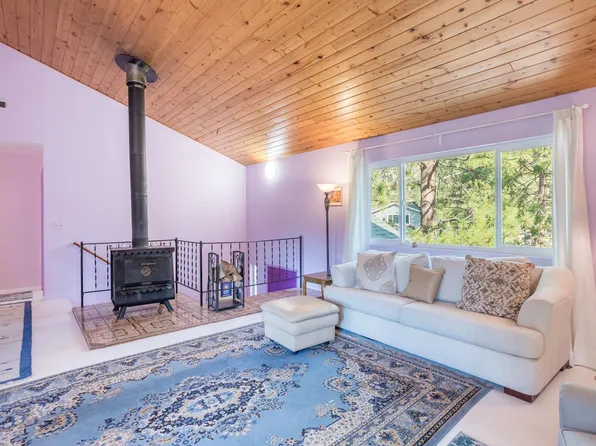 6532 Hogan Dr, Weed, CA 96094