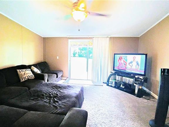 4th image of 322 Cesara Estates Dr