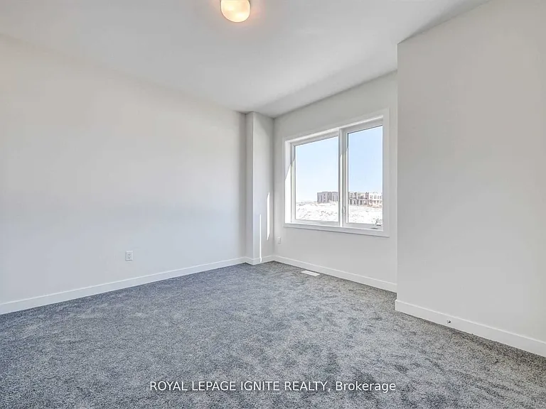 56 Rustle Woods Ave — Photo 32