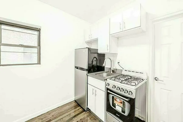 Rented by Compass | media 3