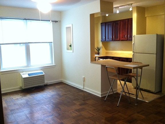 #306 living space to kitchen