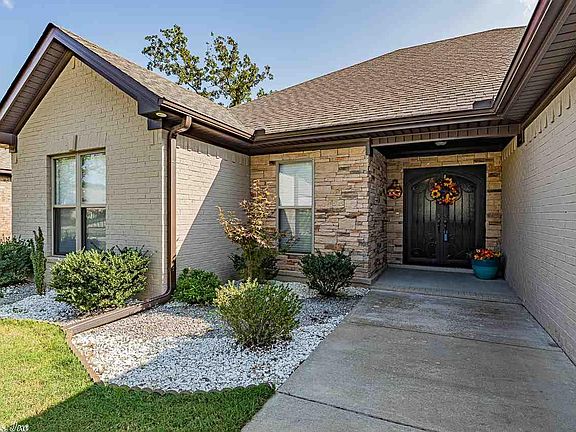 2nd image of 9417 Oak Forest Ln
