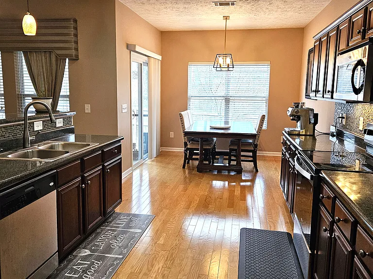 7355 Autumn Crossing Way — Photo 10