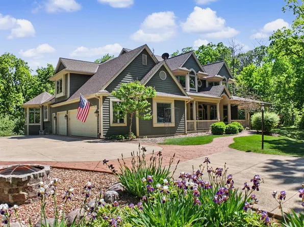 12301 W Ryan ROAD, Franklin, WI 53132