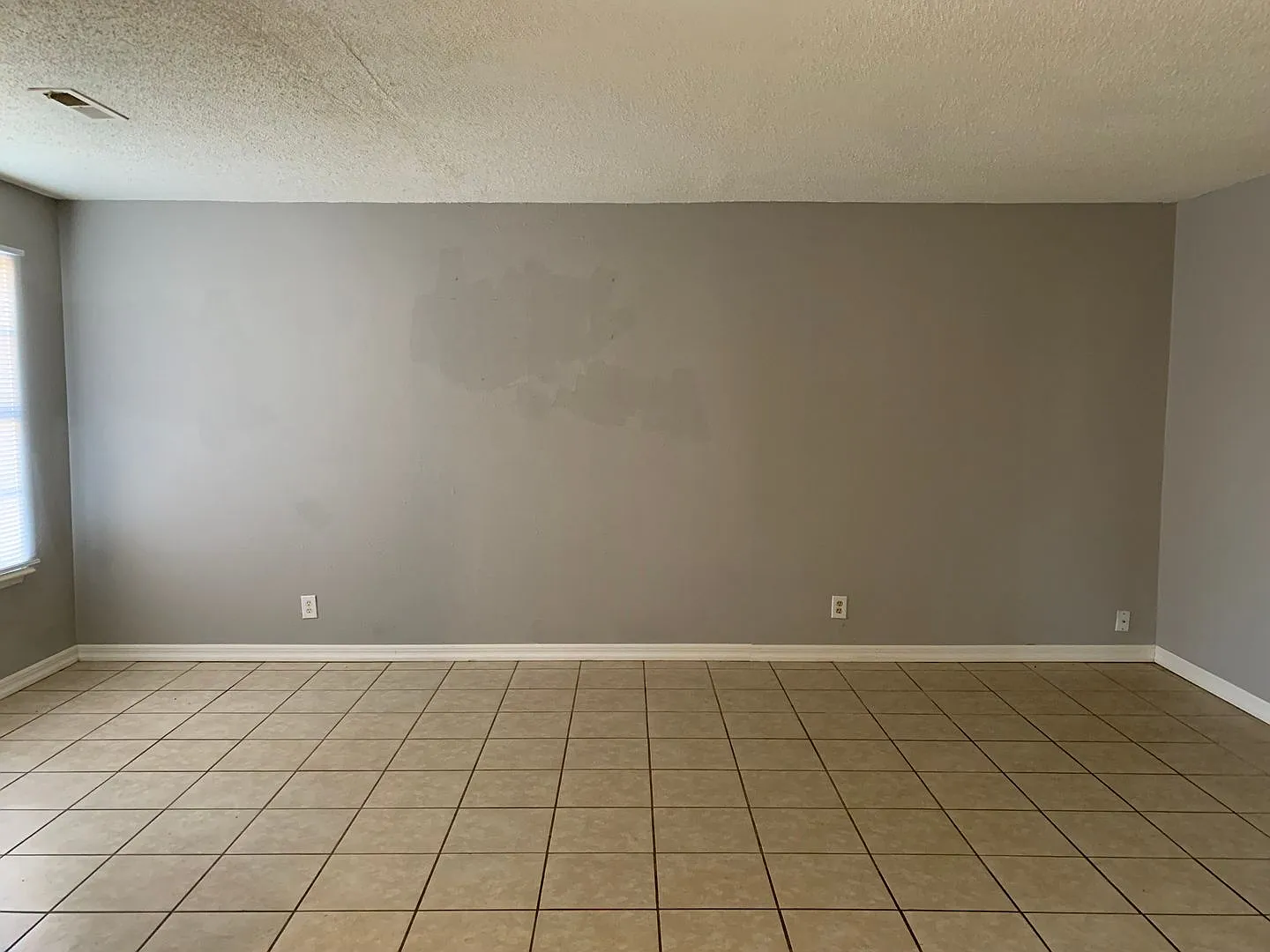 Joplin Arch Apartments — Photo 2