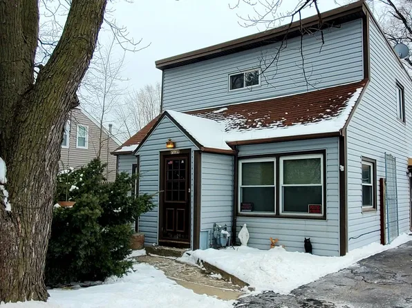 7139 W 74th St, Chicago, IL 60638
