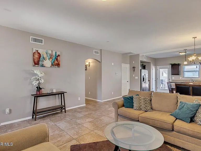 12921 Hueco Cave Dr — Photo 7