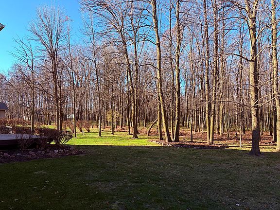 5th image of 610 Linden Ave