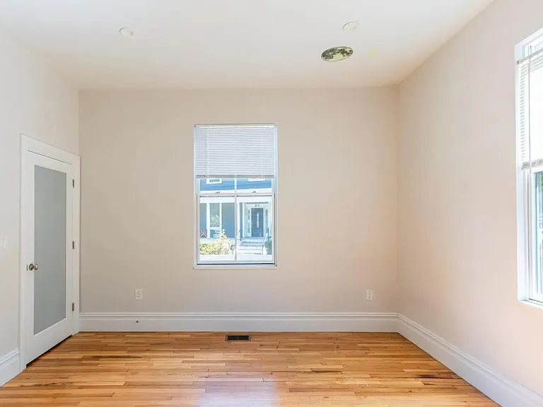 89 Cedar St #2A — Photo 15
