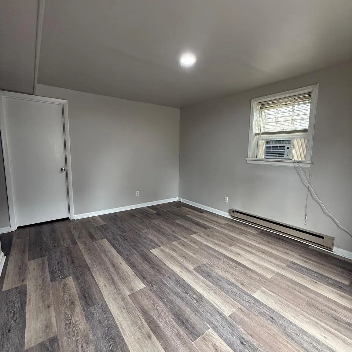 2 bed, 1.0 bath, 900 sqft, $1,650 — Photo 3